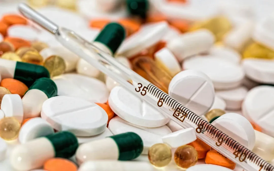 Los peligros de la automedicación: por qué “auto-curarse” puede ser más riesgoso de lo que crees